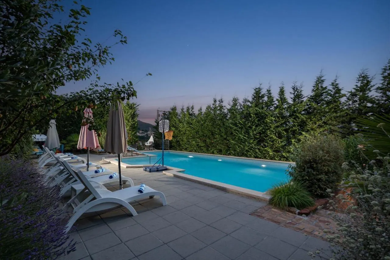 Villa Okra With Pool - Happy Rentals Ičići